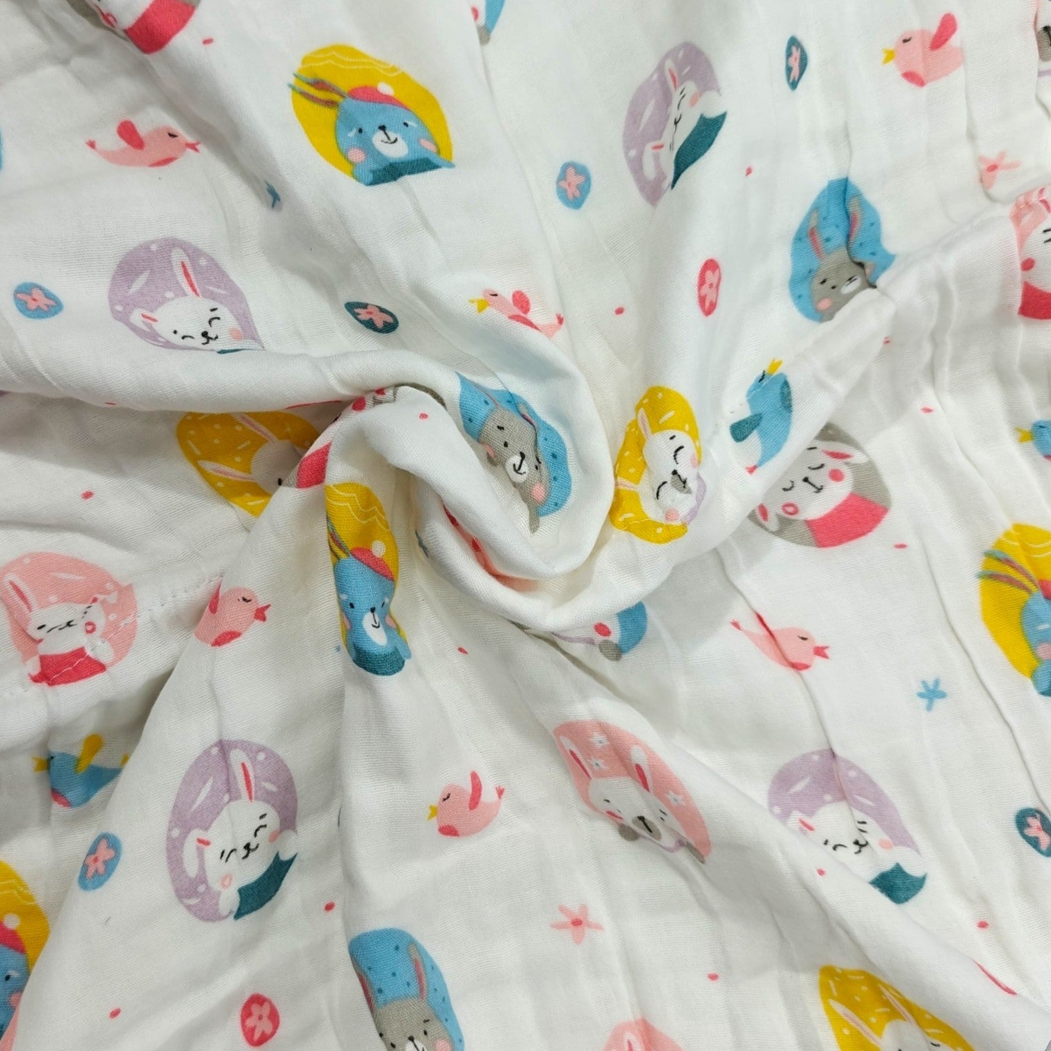 BUNNY PRINT 6 LAYERS 100% MUSLIN TOWEL LARGE - WHITE