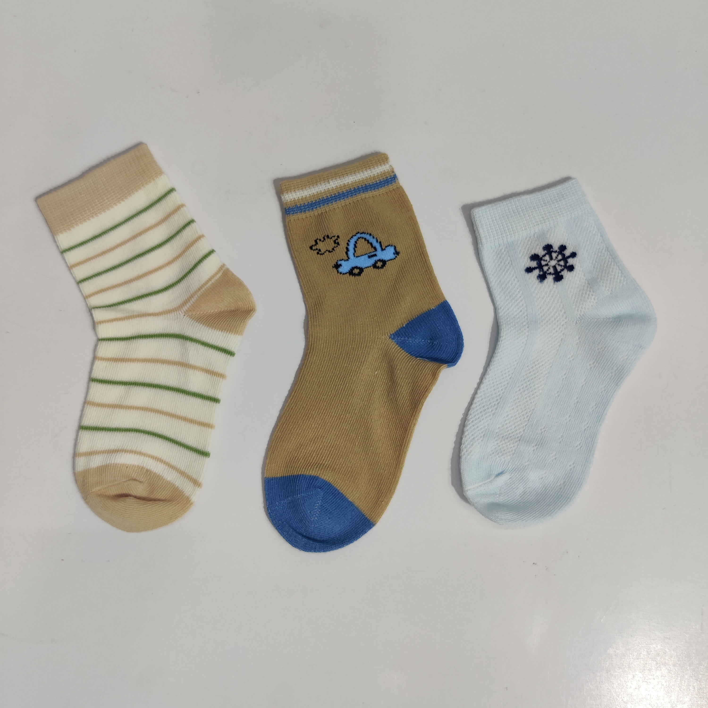 ASSORTED SOCKS PACK OF 3 - MULTI-COLOUR