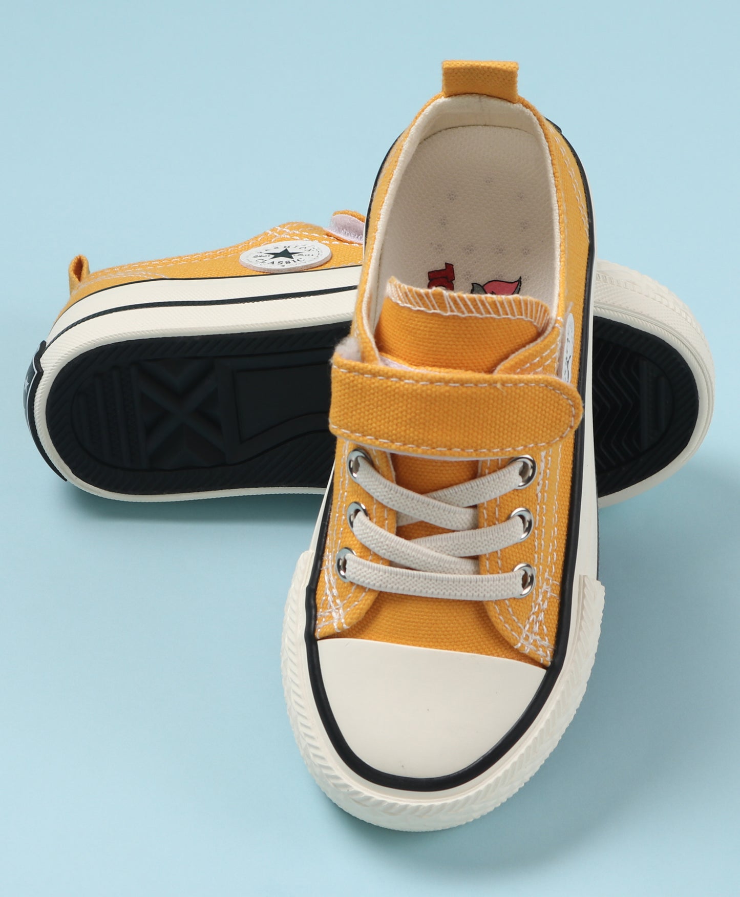 STAR PATCH VELCRO CLOSURE SNEAKERS - YELLOW