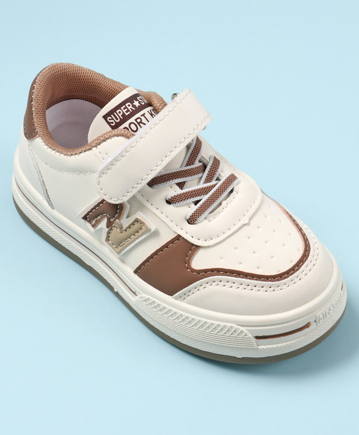 N PATCH VELCRO CLOSURE SNEAKERS - WHITE & BROWN