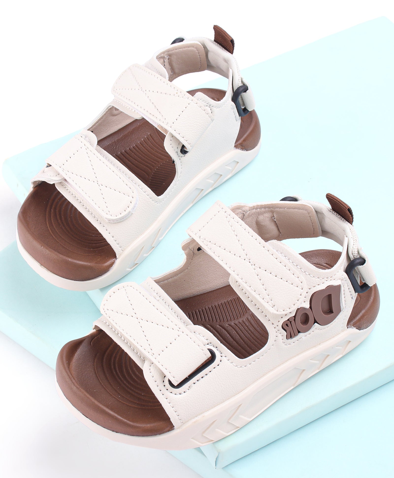 DOUBLE VELCRO CLOSURE SANDAL - BROWN