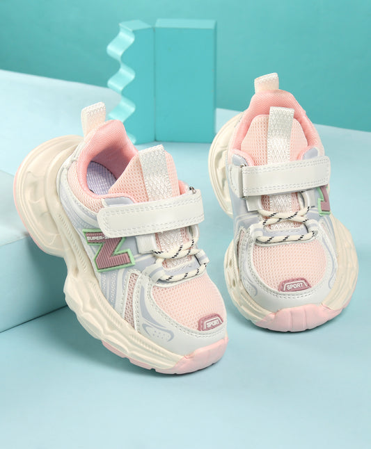 LETTER PATCH SPORT SHOES - PINK