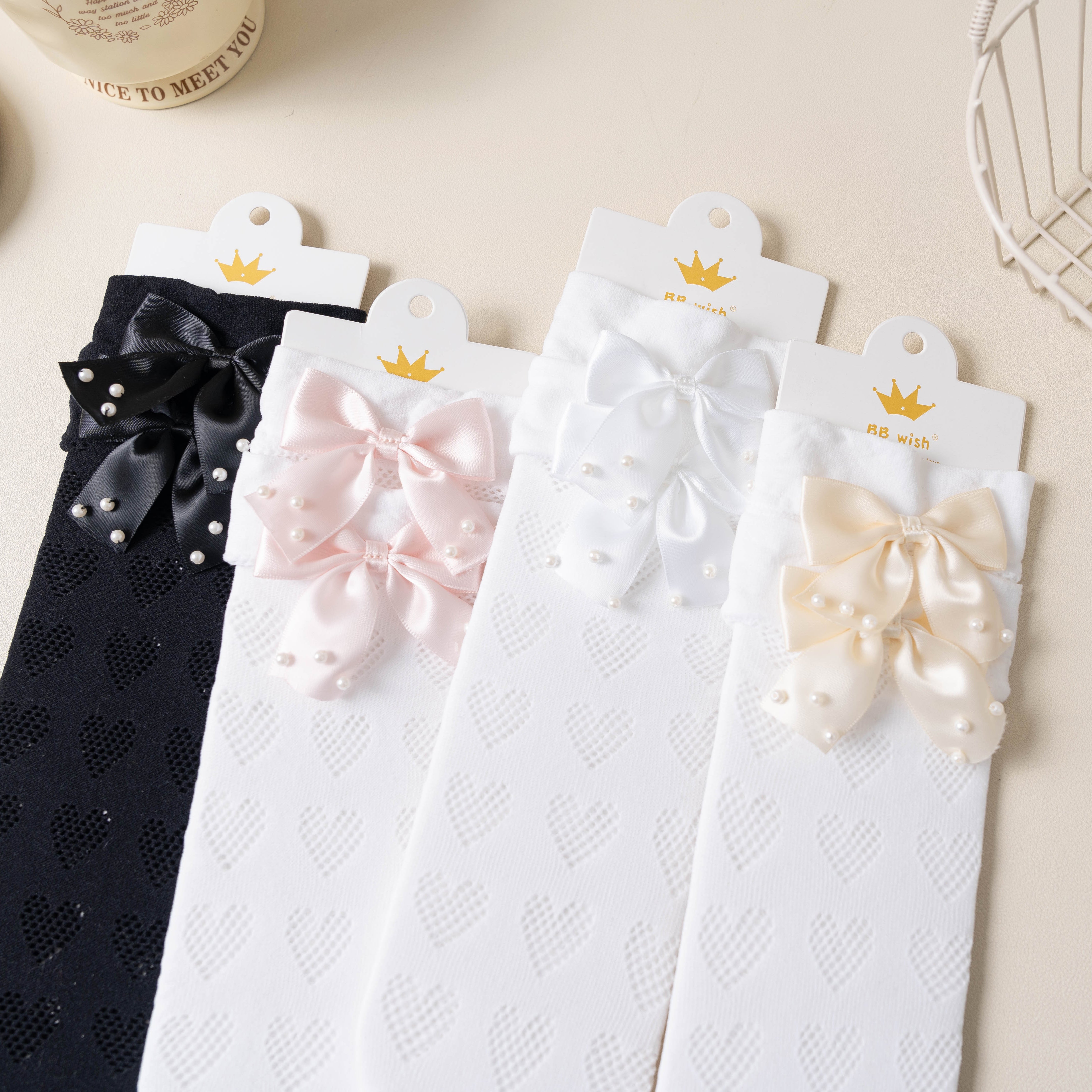 BOW & PEARL APPLIQUE KNEE LENGTH SOCKS