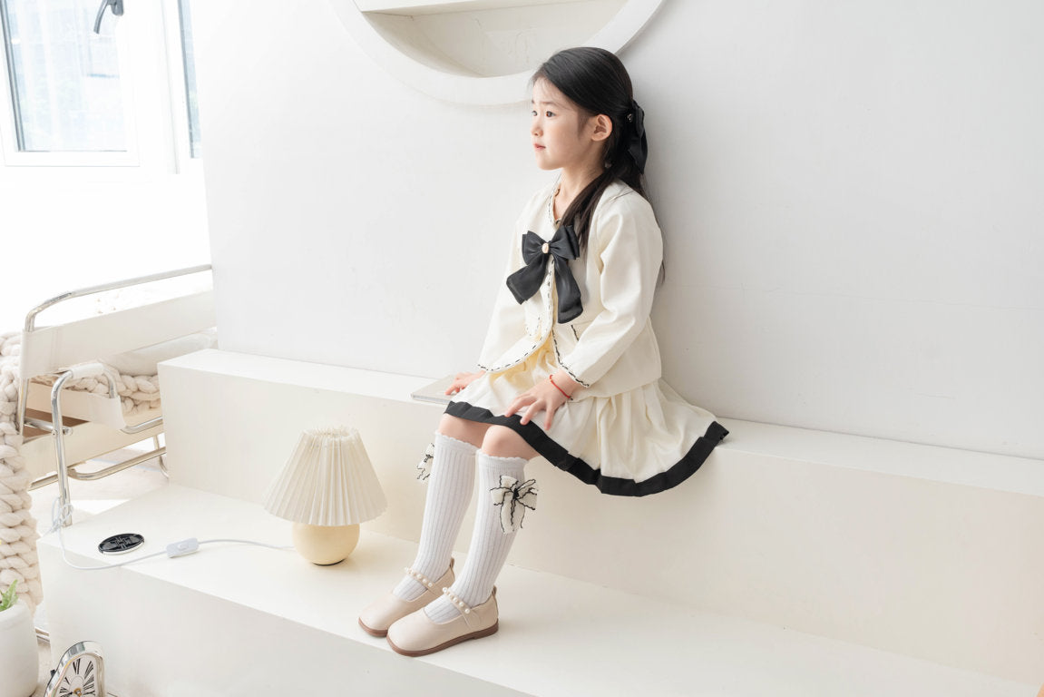 BOW APPLIQUE KNEE LENGTH SOCKS