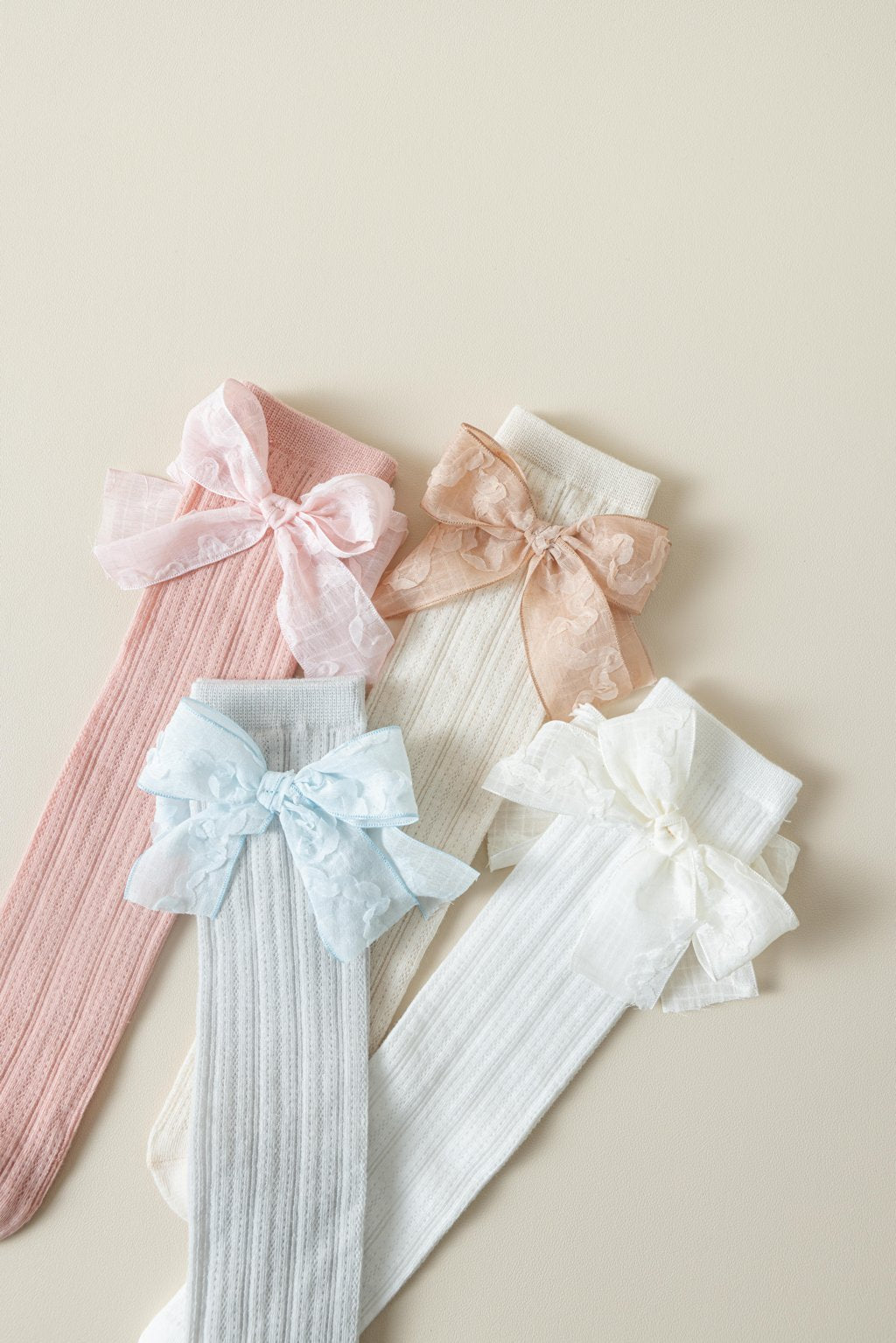 BOW APPLIQUE KNEE LENGTH SOCKS