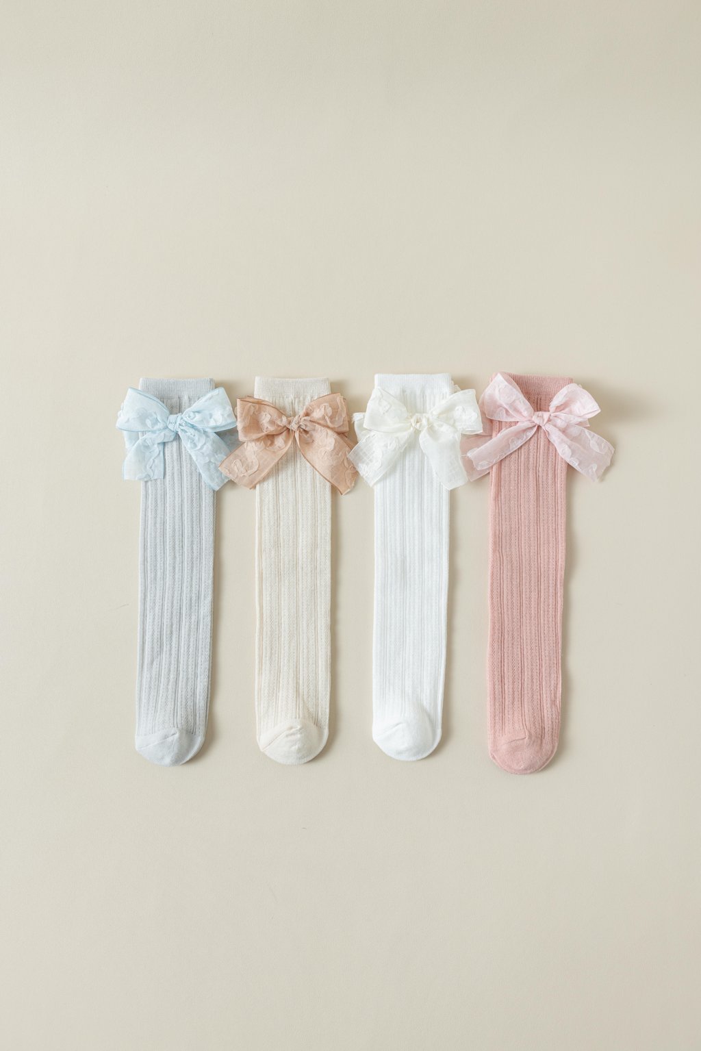 BOW APPLIQUE KNEE LENGTH SOCKS