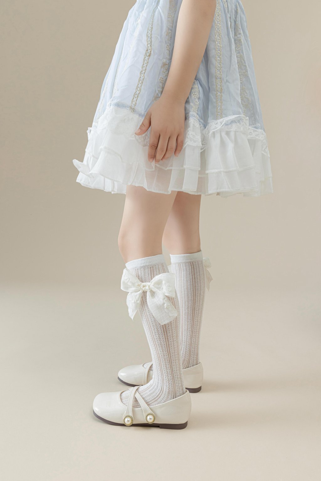 BOW APPLIQUE KNEE LENGTH SOCKS