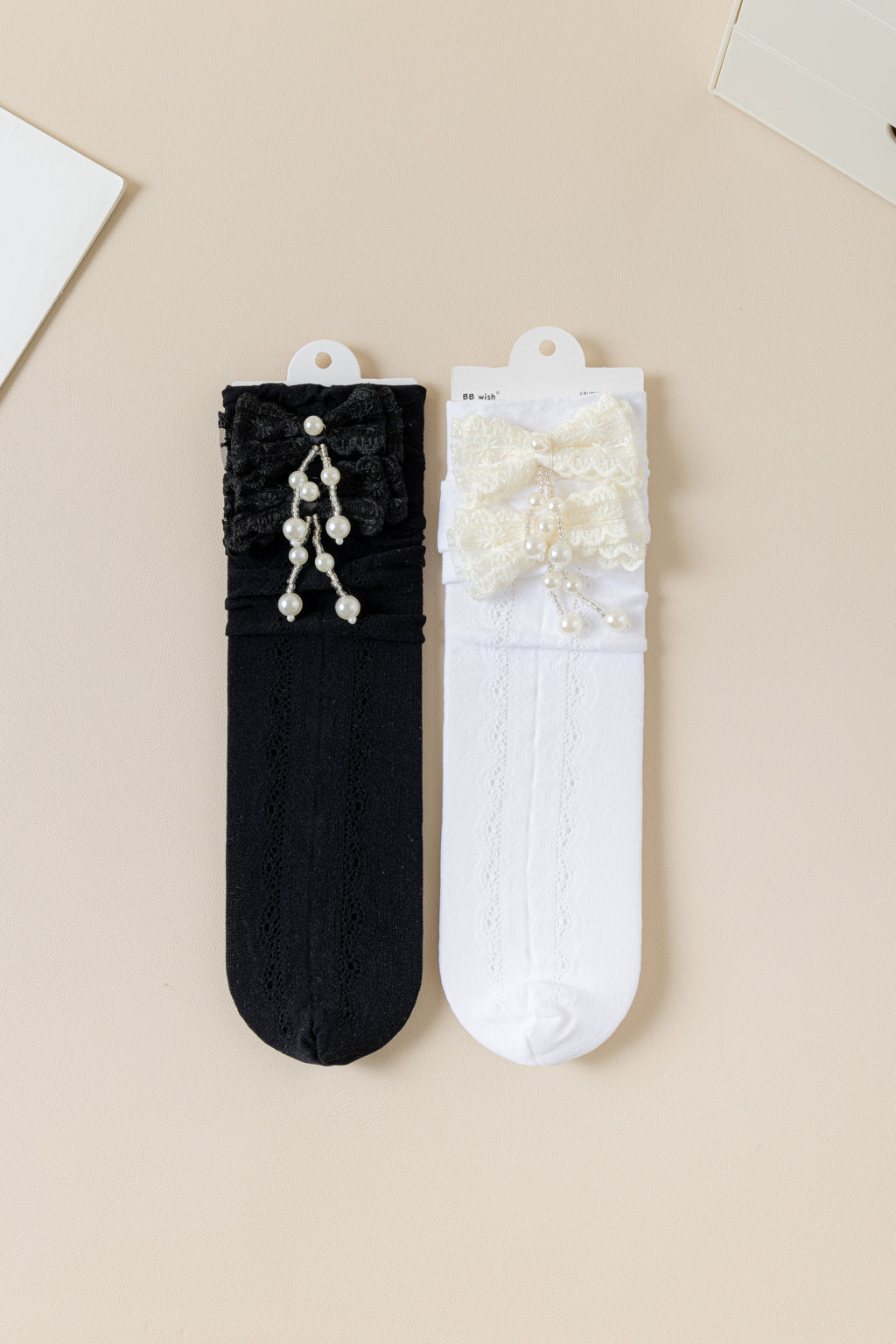 BOW & PEARL APPLIQUE KNEE LENGTH SOCKS