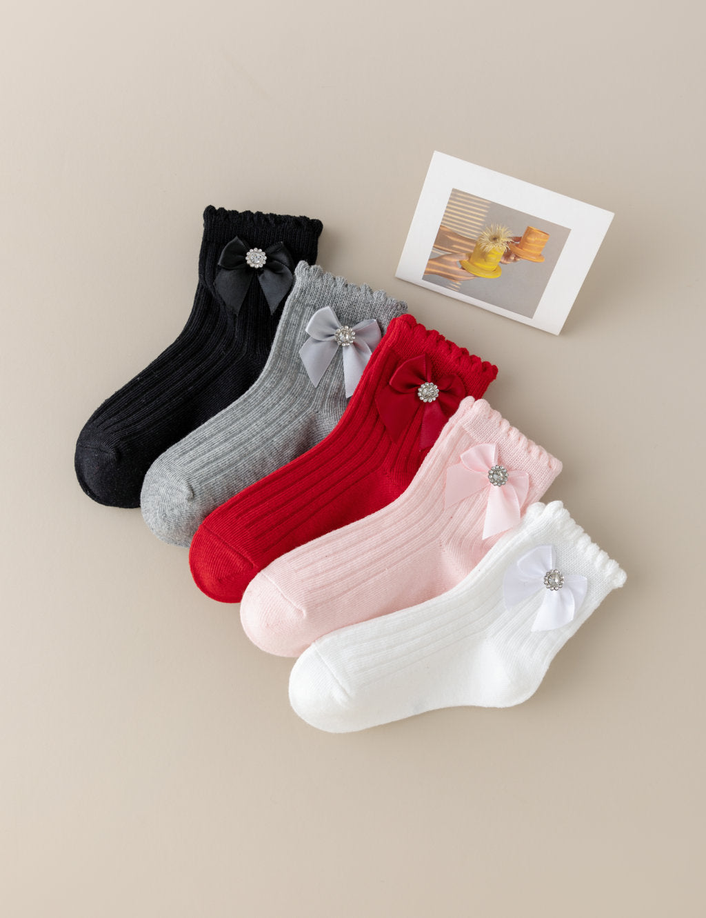 BEADED STONE WITH BOW APPLIQUE ANKLE LENGTH SOCKS