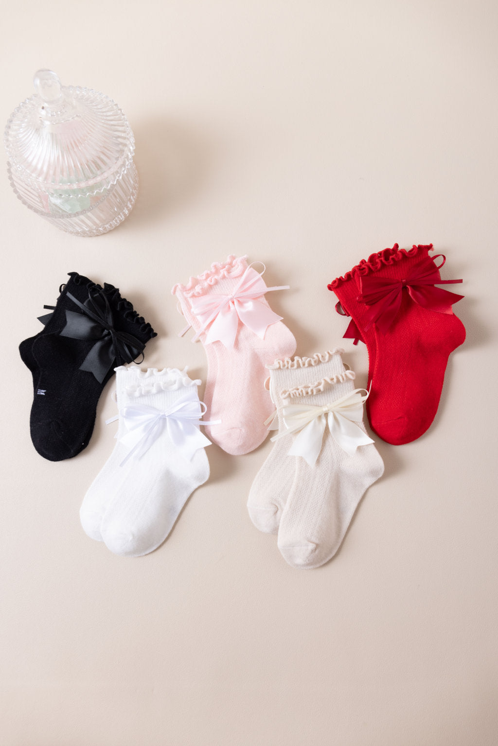 BOW & KNOT APPLIQUE ANKLE LENGTH SOCKS