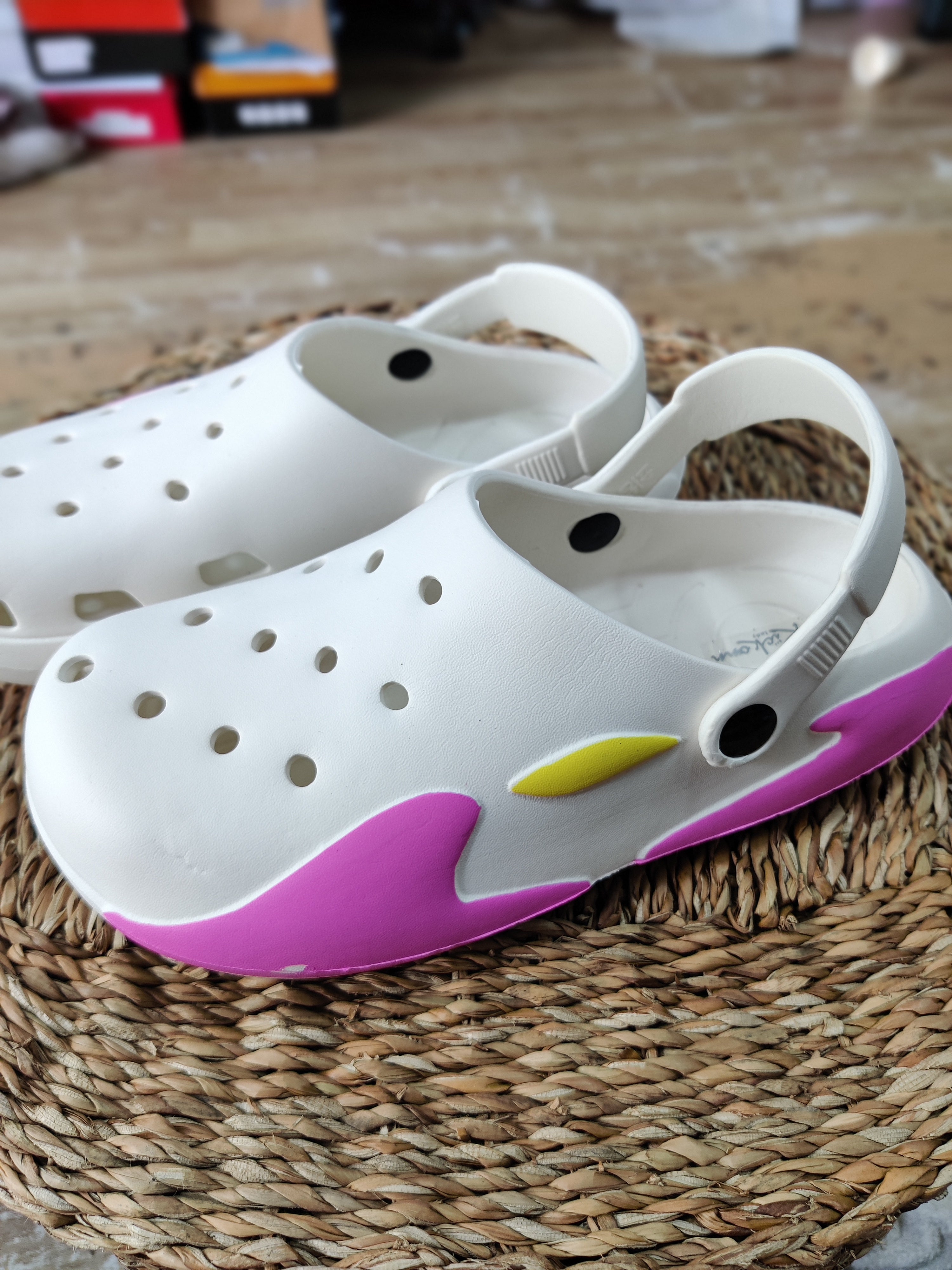 CANDY FLOSS CROCS - WHITE